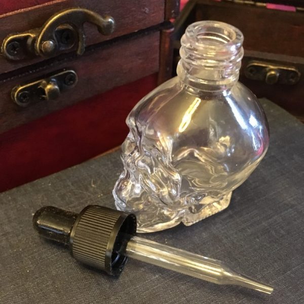 Skull bottle open